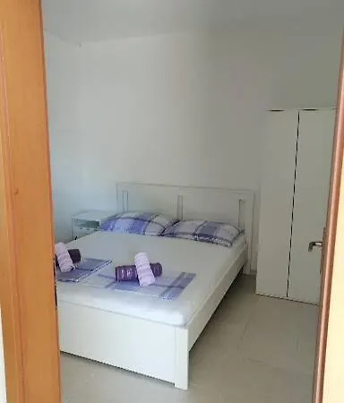 Guesthouse Magdalena Tribunj (Sibenik-Knin)